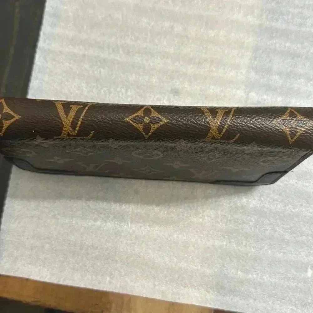 LOUIS VUITTON Monogram Zippy Retiro Wallet Black never used - Picture 2 of 7